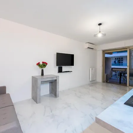 Апартаменты Clipper Жуан-ле-Пен