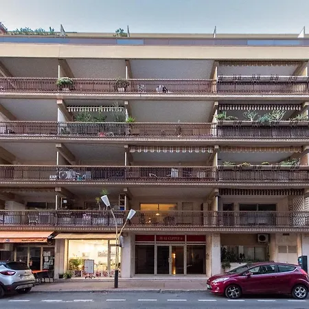 Clipper Apartment